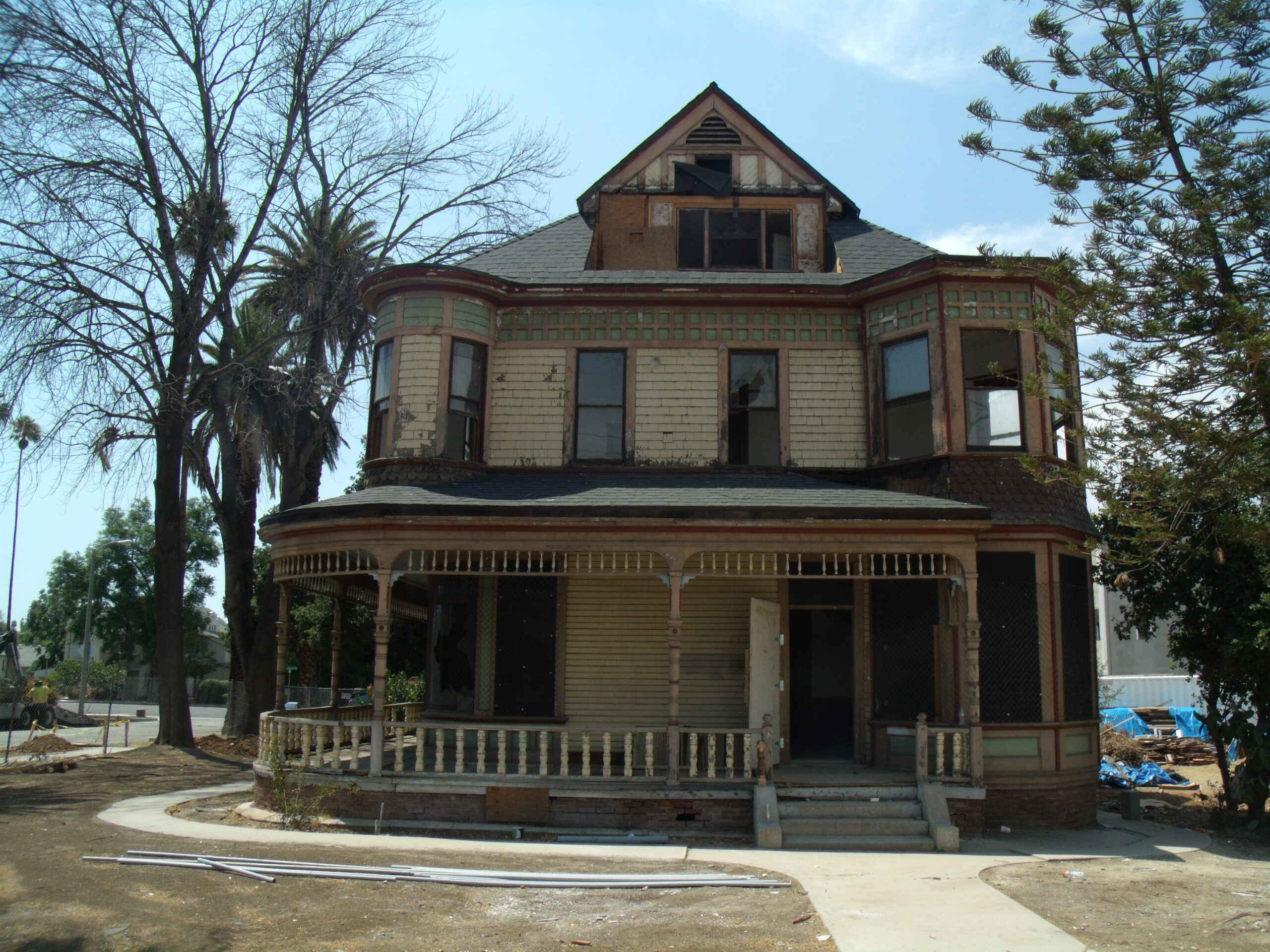 Historic home exterior for full property restoration services
